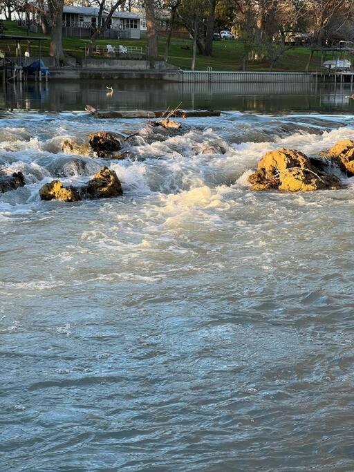 The River Haven - Sleeps 32 - On Guadalupe River Seguin Zewnętrze zdjęcie