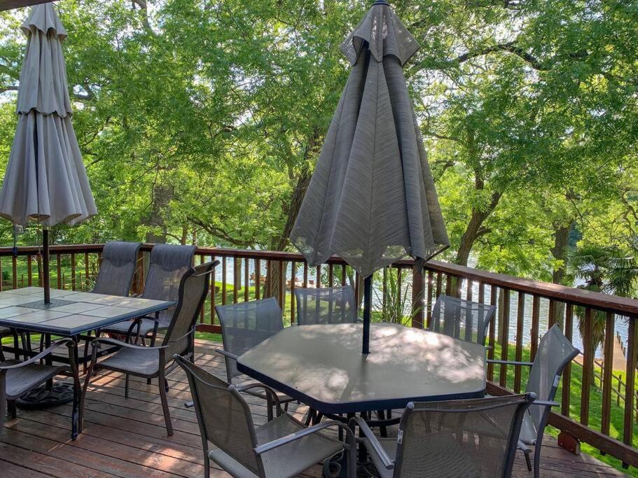 The River Haven - Sleeps 32 - On Guadalupe River Seguin Zewnętrze zdjęcie