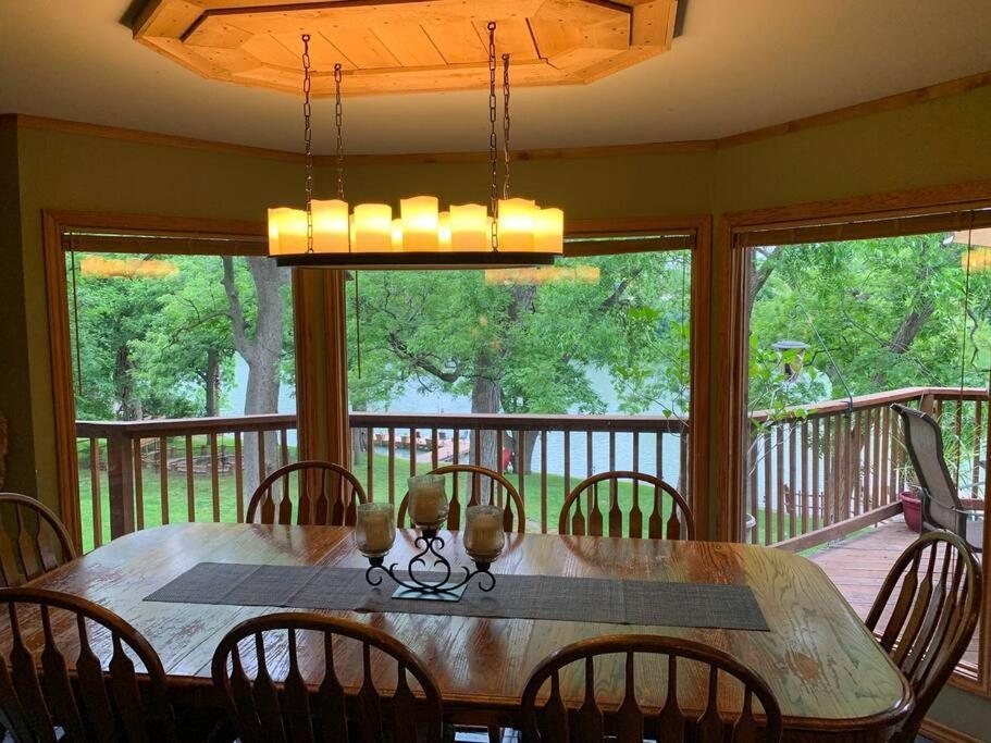 The River Haven - Sleeps 32 - On Guadalupe River Seguin Zewnętrze zdjęcie