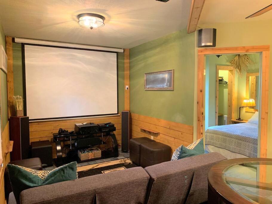 The River Haven - Sleeps 32 - On Guadalupe River Seguin Zewnętrze zdjęcie